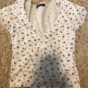 Brandy Melville Gina top